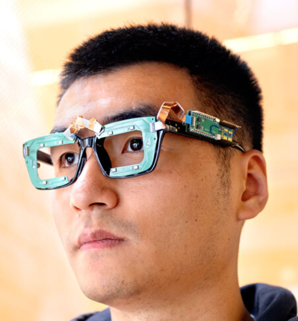 AI-powered smartglasses track gaze, facial expressions for VR/AR headsets
