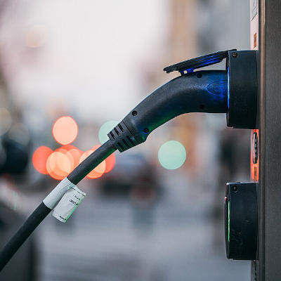 New AI model boosts battery health predictions in electric cars