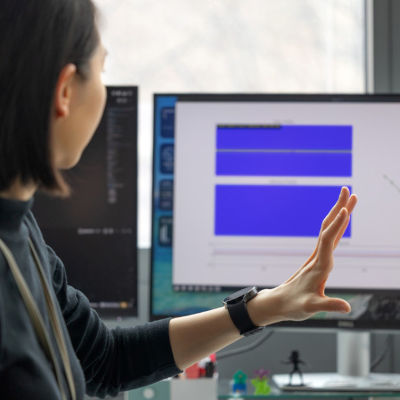 Smartwatches gain new hand-tracking ability with acoustic sensing