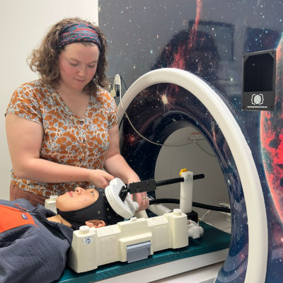 Iowa researchers show noninvasive stimulation can reach deep brain memory center
