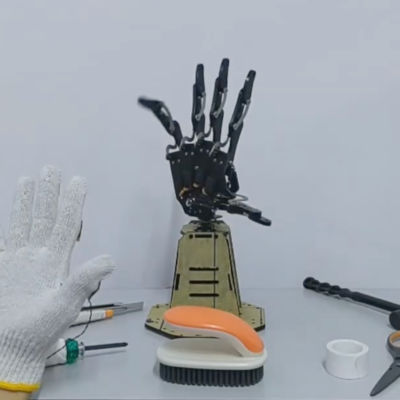 New flexible pressure sensors create sensitive electronic skin for robots and prosthetics